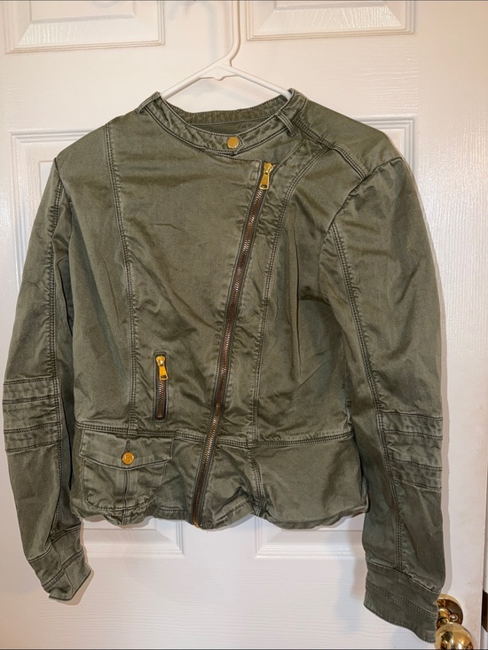 bebe Jackets & Blazers - Bebe Olive Green Asymmetrical Zip Utility Jacket